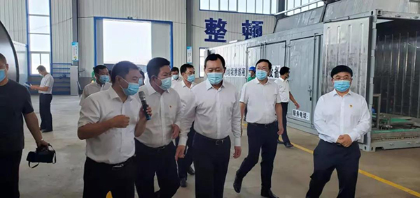 朝陽市委副書記、市長謝衛(wèi)東蒞臨一諾環(huán)保產(chǎn)業(yè)園考察并指導工作